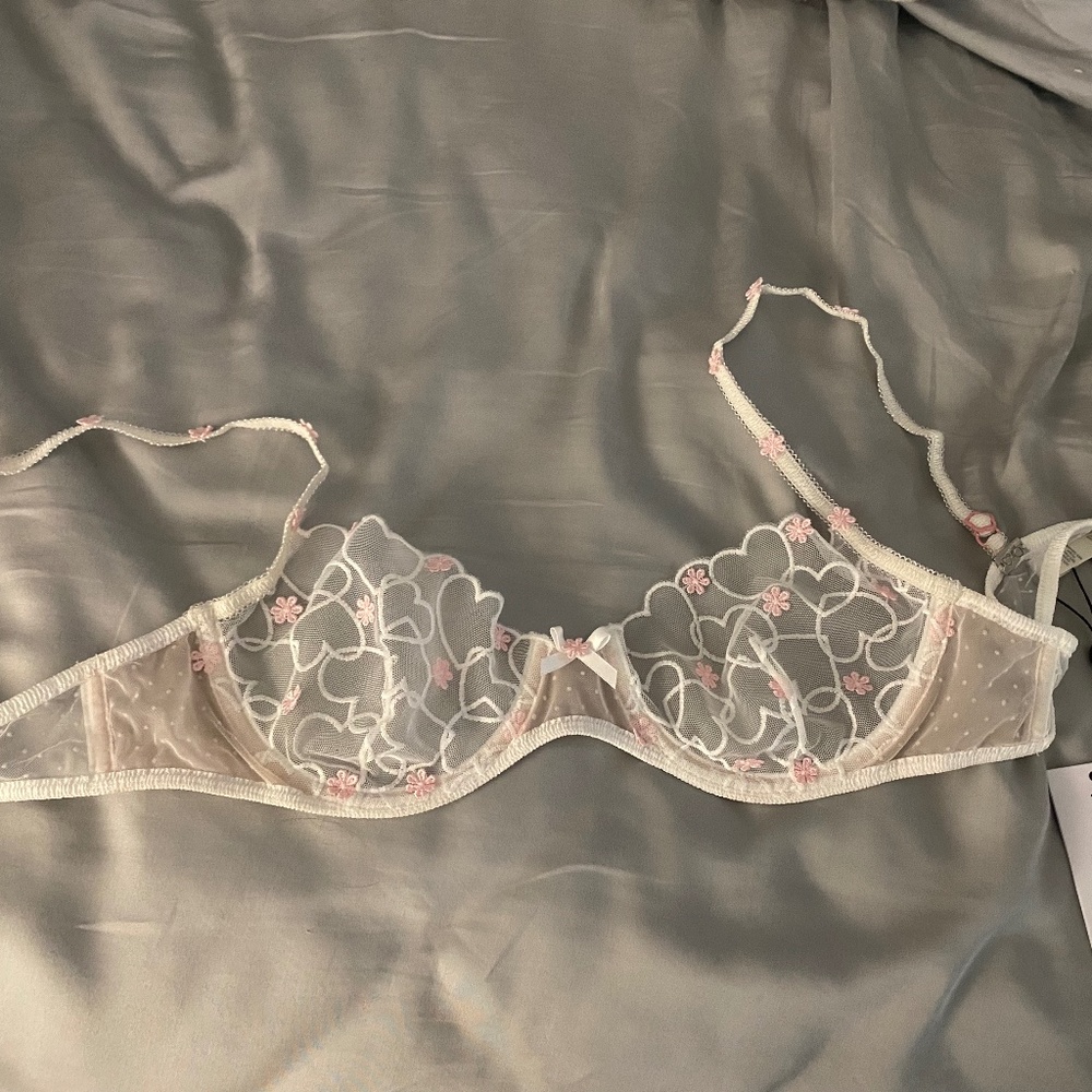 NWT For love & Lemons heart bra top for Victoria secret